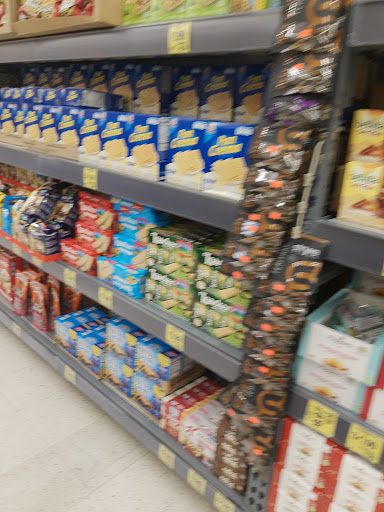 Grocery Store «Grocery Outlet Bargain Market», reviews and photos, 2108 Spring Valley Rd, Lancaster, PA 17601, USA