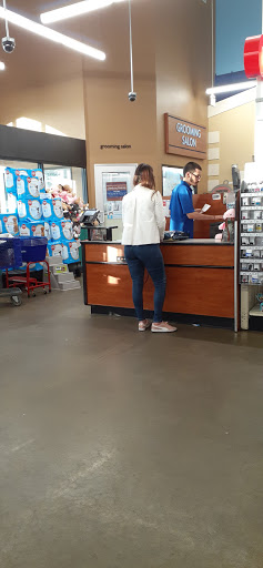 Pet Supply Store «PetSmart», reviews and photos, 830 Pelham Pkwy, Pelham, NY 10803, USA