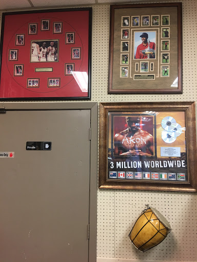 Jewelry Store «Ideal Jewelry & Pawn Shop: Doraville», reviews and photos, 3593 Northcrest Rd, Doraville, GA 30340, USA