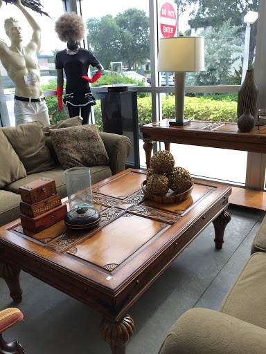 Thrift Store «Out of the Closet - Fort Lauderdale», reviews and photos, 1785 E Sunrise Blvd, Fort Lauderdale, FL 33304, USA