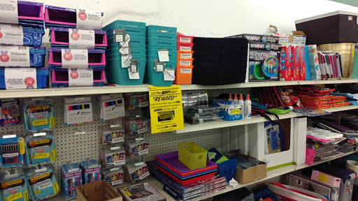 Discount Store «Bargain Hunt», reviews and photos, 560 S Jefferson Ave, Cookeville, TN 38501, USA