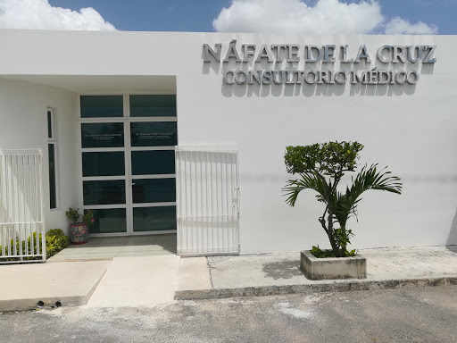Dr. Rolando Náfate Hernández / NC Náfate De La Cruz Consultorio Médico