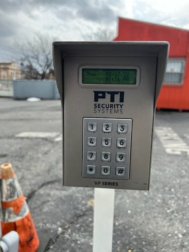 Self-Storage Facility «North Reading Storage», reviews and photos, 1220 N 9th St, Reading, PA 19604, USA