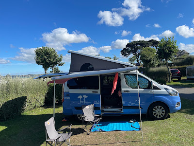 roadsurfer Paris Sud (Orly) | Location Van Aménagé et Camping-Car à Champlan