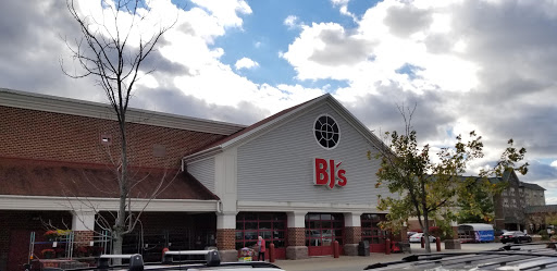 BJ’s Wholesale Club, 44950 Worth Ave, California, MD 20619, USA, 