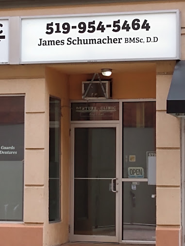 عيادة كينج آند سكوت للأسنان - King & Scott Denture Clinic