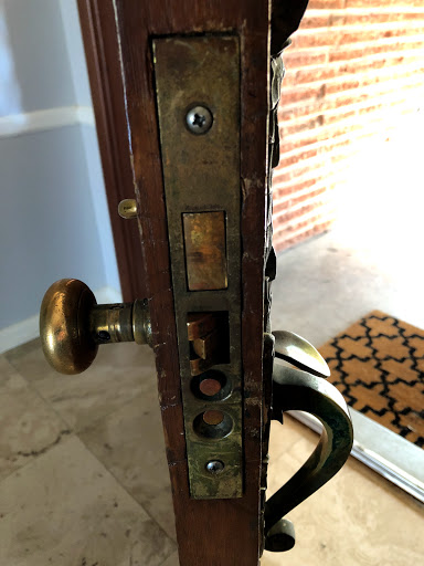 Locksmith «A-1 Locksmith - Downtown Dallas, Design District», reviews and photos, 1622 Market Center Blvd, Dallas, TX 75207, USA
