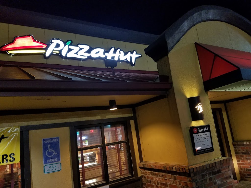 Pizza Hut 77630