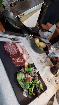 Raclette du Restaurant français Au Grenier à Huez - n°10