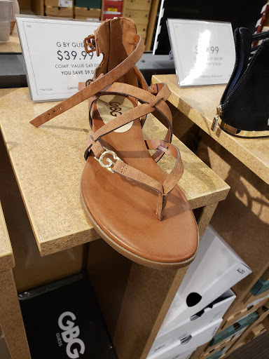 Shoe Store «DSW Designer Shoe Warehouse», reviews and photos, 300 Commons Way, Bridgewater, NJ 08807, USA