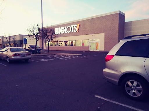 Discount Store «Big Lots», reviews and photos, 3131 W Shaw Ave, Fresno, CA 93711, USA