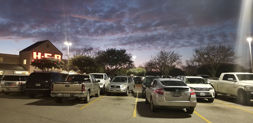 Grocery Store «H-E-B Grocery», reviews and photos, 407 S Adams St, Fredericksburg, TX 78624, USA