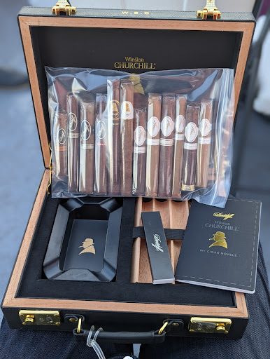Tobacco Shop «Up Down Cigar», reviews and photos, 1550 N Wells St, Chicago, IL 60610, USA