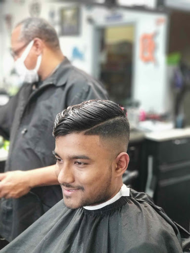 Barber Shop «20 and out barber shop», reviews and photos, 32871 Schoenherr Rd, Warren, MI 48088, USA