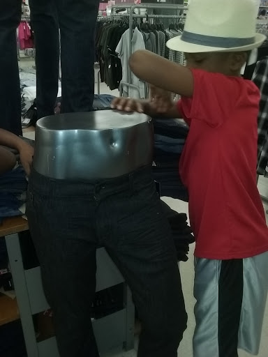 Discount Store «Kmart», reviews and photos, 1701 4th Ave, Charleston, WV 25312, USA