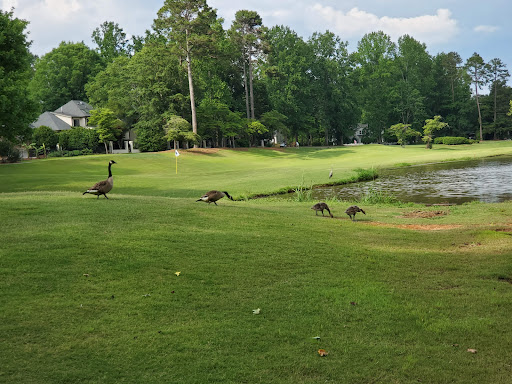 Golf Course «White Oak Golf Club», reviews and photos, 141 Clubview Dr, Newnan, GA 30265, USA