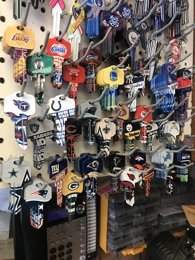 Locksmith «Mr. Keys Locksmith», reviews and photos, 392 S Mountain Ave, Upland, CA 91786, USA