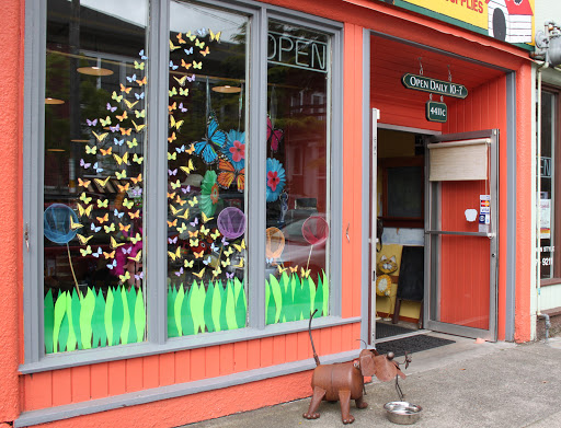 Pet Supply Store «Wally Pets», reviews and photos, 4411 Wallingford Ave N, Seattle, WA 98103, USA