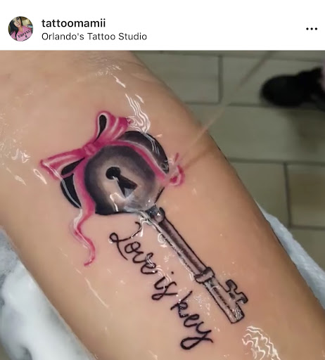 Explore above knee tattoo ideas, creative tattoo ideas in Houston, available at Orlandos Tattoo Studio