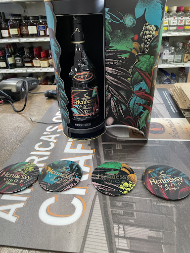 Liquor Store «Bay Liquors & Wine», reviews and photos, 2801 Knapp St # 5, Brooklyn, NY 11235, USA