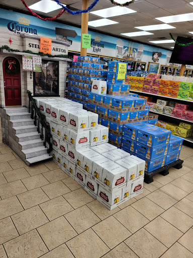 Liquor Store «Arcadia Foremost Liquors», reviews and photos, 3301 W North Ave, Chicago, IL 60647, USA