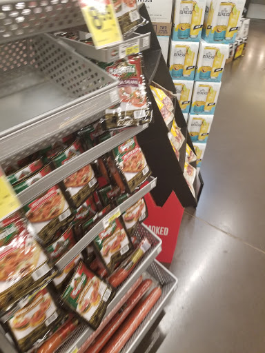 Grocery Store «Jewel-Osco», reviews and photos, 220 W Peace Rd, Sycamore, IL 60178, USA