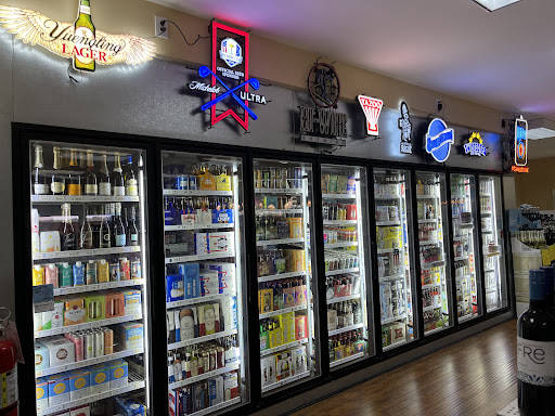 Liquor Store «Peavine Wine & Spirits», reviews and photos, 745 Peavine Rd, Crossville, TN 38571, USA