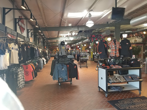 Harley-Davidson Dealer «South East Harley-Davidson», reviews and photos, 23105 Aurora Rd, Bedford Heights, OH 44146, USA