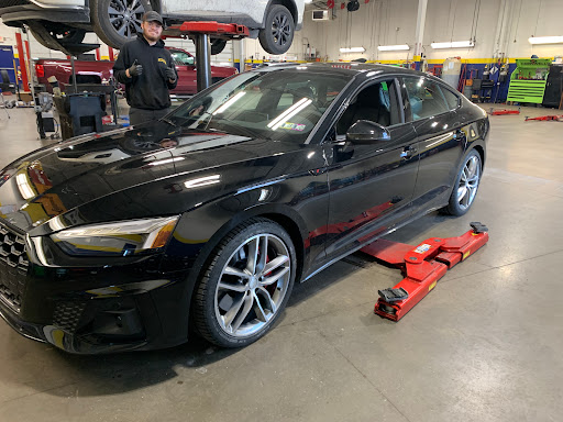 Auto Repair Shop «United Tire & Service of Downingtown», reviews and photos, 100 Robbins Rd, Downingtown, PA 19335, USA