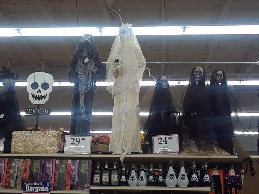 Home Goods Store «Christmas Tree Shops», reviews and photos, 2350 Lincoln Hwy E, Lancaster, PA 17602, USA