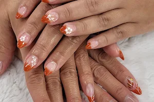 Lady Nails image