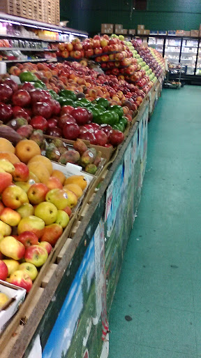 Produce Market «Garden Farm Market», reviews and photos, 80 Fulton St, Edison, NJ 08817, USA