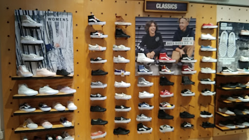 Shoe Store «Vans», reviews and photos, 9736 W Northern Ave, Peoria, AZ 85345, USA