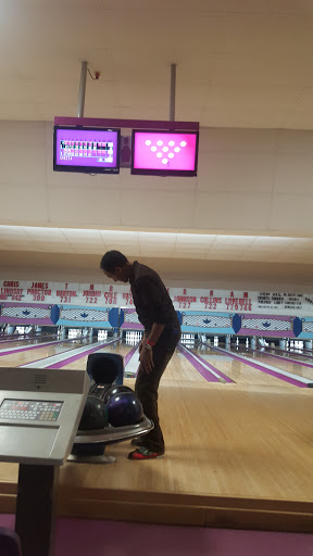 Bowling Alley «Parkland Bowl», reviews and photos, 5700 Silver Hill Rd, District Heights, MD 20747, USA
