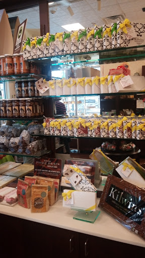 Chocolate Shop «Kilwins Little Rock», reviews and photos, 415 President Clinton Ave, Little Rock, AR 72201, USA