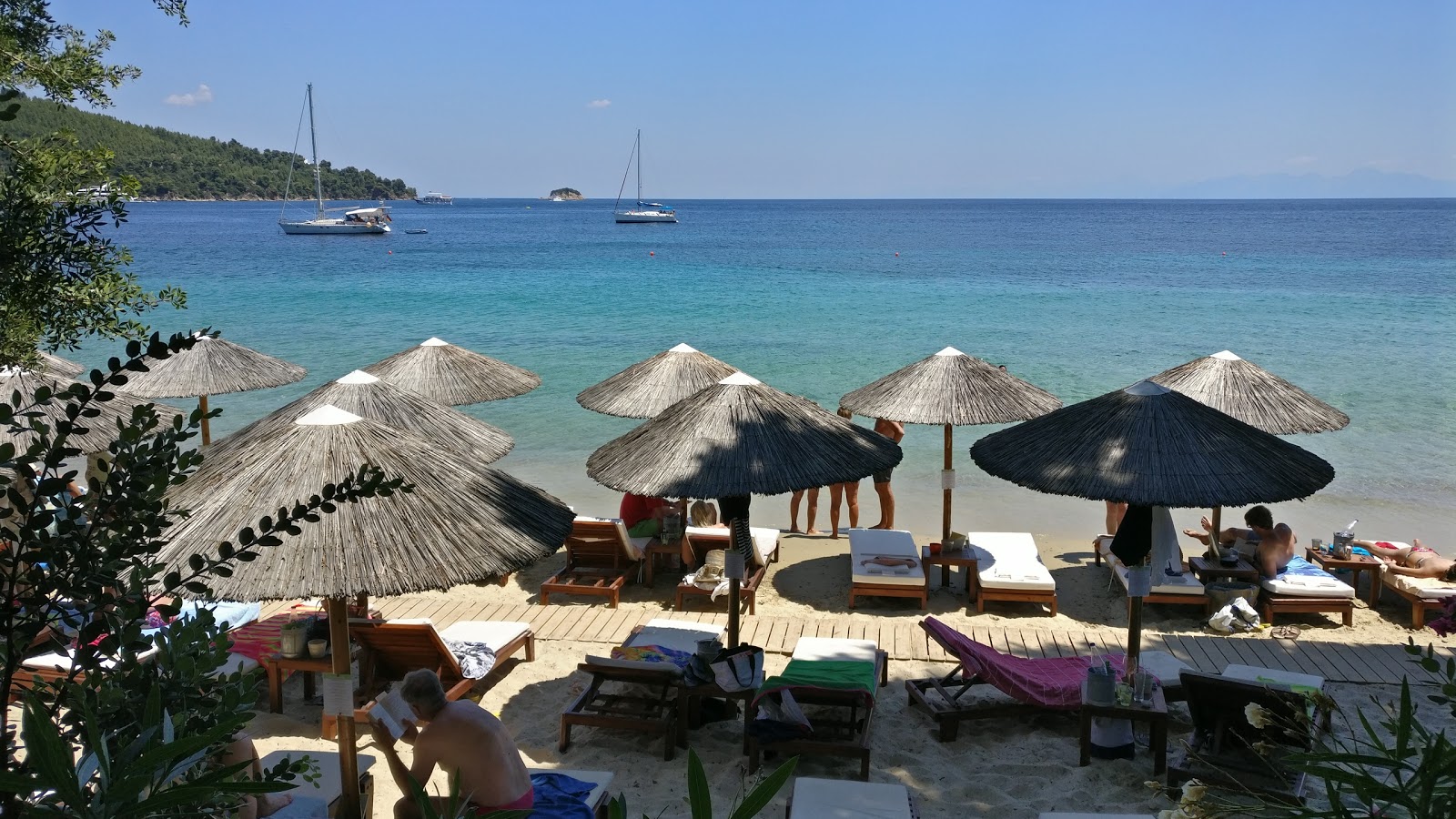 Xenia beach'in fotoğrafı geniş bir kıyı şeridi ile birlikte
