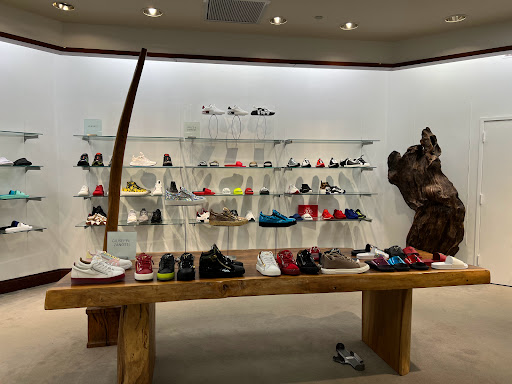 Department Store «Saks Fifth Avenue», reviews and photos, 7687 N Kendall Dr, Miami, FL 33156, USA