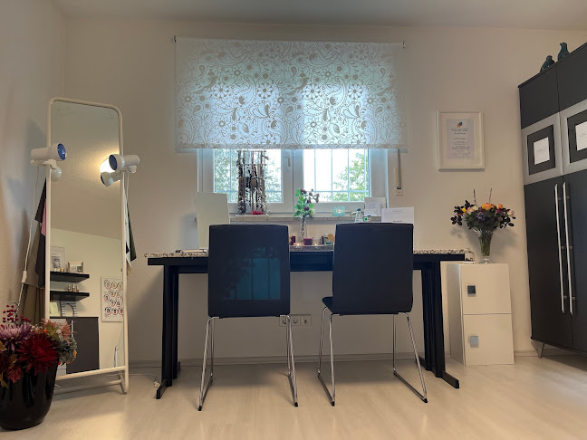 Anja Farruggio Farb- und Stilberatung, Make up & Image - Andere