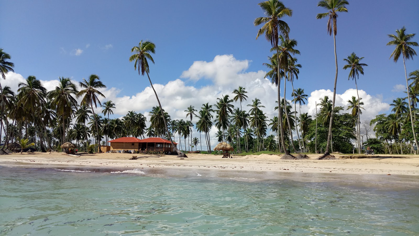 Fotografija Playa Los Cocos z svetel pesek površino