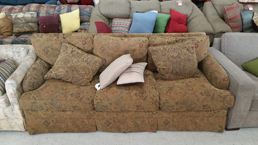 Thrift Store «Raleigh Rescue Mission Store and Donation Center», reviews and photos