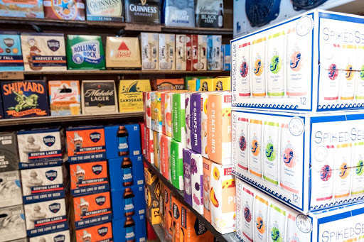 Liquor Store «Southgate Liquors», reviews and photos, 842 Suffield St, Agawam, MA 01001, USA