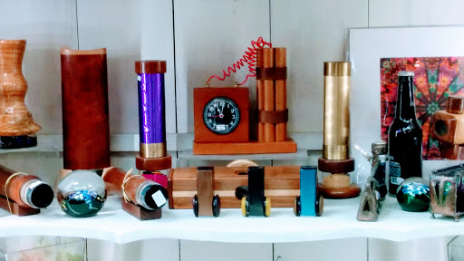 Gift Shop «Quilts Unlimited/ J. Fenton Gifts», reviews and photos, 118 E Main St, Charlottesville, VA 22902, USA