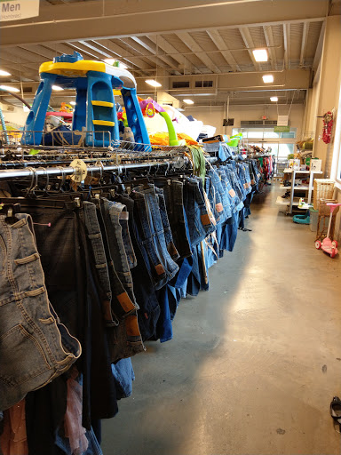 Thrift Store «Goodwill», reviews and photos