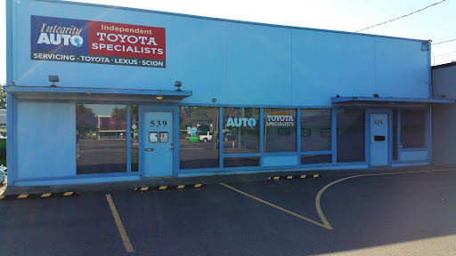 Auto Repair Shop «Integrity Auto: Independent Toyota, Lexus, & Scion Specialists», reviews and photos, 539 SE 122nd Ave, Portland, OR 97233, USA