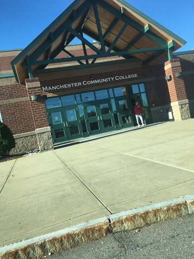 Community College «Manchester Community College», reviews and photos