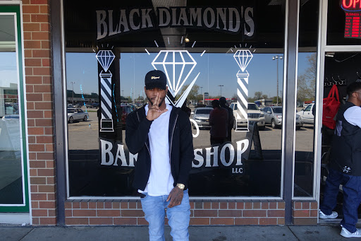 Barber Shop «Black Diamonds Barber Shop», reviews and photos, 3983 7th Street Rd, Louisville, KY 40216, USA