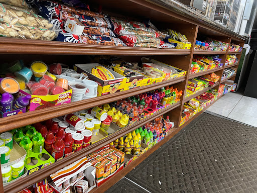 Wine Store «Canyon Crest Liquor», reviews and photos, 1350 Massachusetts Ave, Riverside, CA 92507, USA