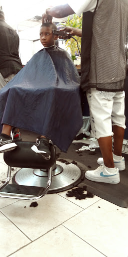 Barber Shop «Changing Faces Barber shop», reviews and photos, 2238 N Collins St, Arlington, TX 76011, USA