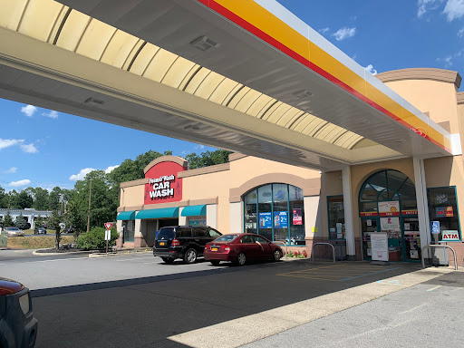 Gas Station «Foam & Wash Car Wash, Mobil Mart Express & Oil Change Plus», reviews and photos, 1942 South Rd, Poughkeepsie, NY 12601, USA