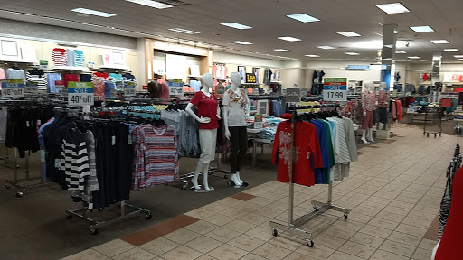Clothing Store «Bealls Department Store», reviews and photos, 3701 Tamiami Trail E, Naples, FL 34112, USA